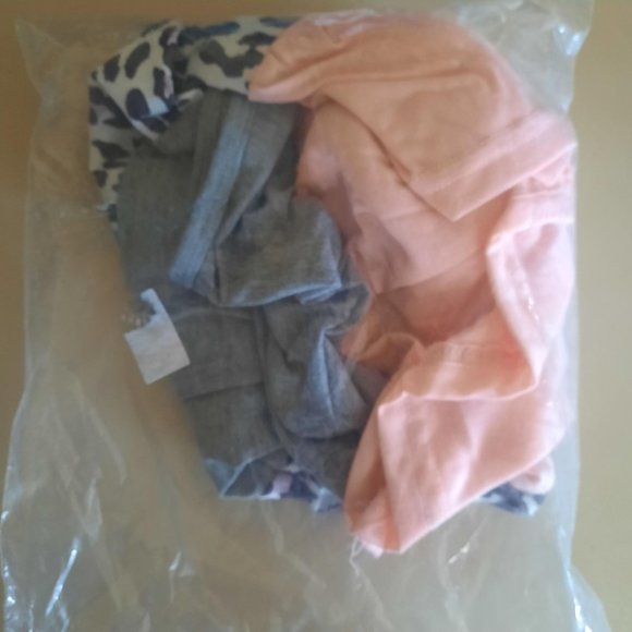 NWOT Multicolored Cheeta Top Size L *BOGO* - Picture 7 of 7